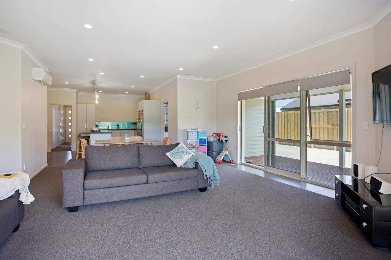 Sky Blue Retreat - Waihi Beach Holiday Home Dış mekan fotoğraf